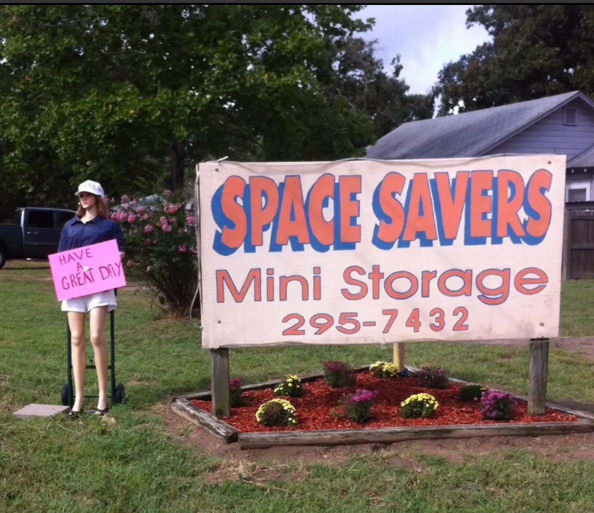 Space Savers Mini Warehouse storage units in Huntsville, TX